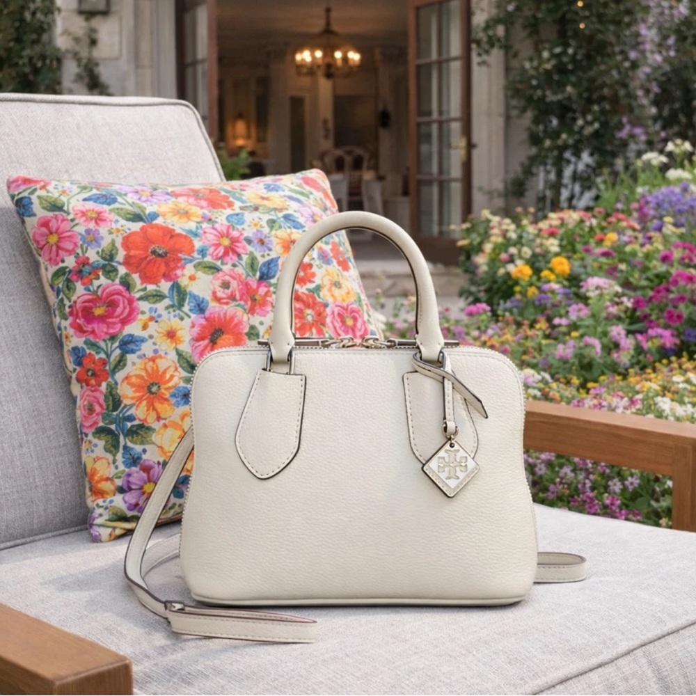 Tory Burch Swing White Pebbled Mini Crossbody Bag/Mini Satchel